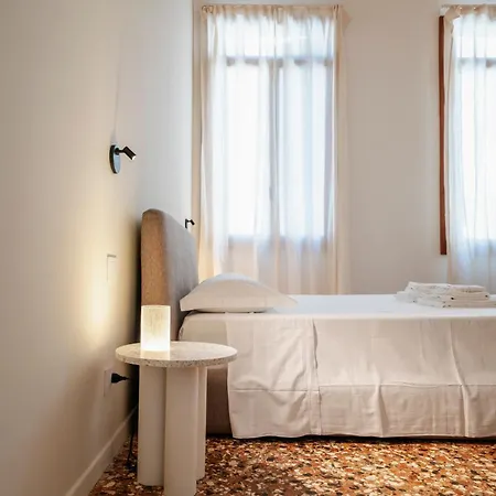 Casa Magazen 3* البندقية
