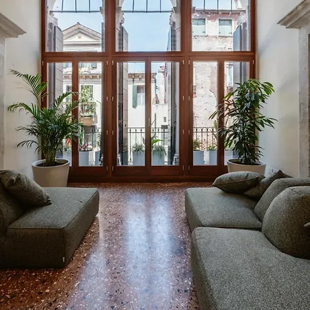 Casa Magazen بيت ضيافة البندقية